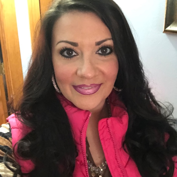 Meet your Posher, Farrah - Picture 6 of 8